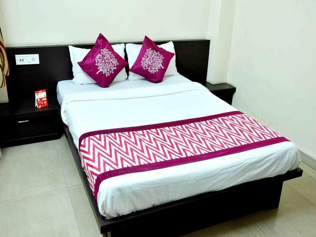 Oyo Bhawar Kuan Apartment *